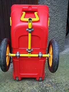 Der trailer von unten.